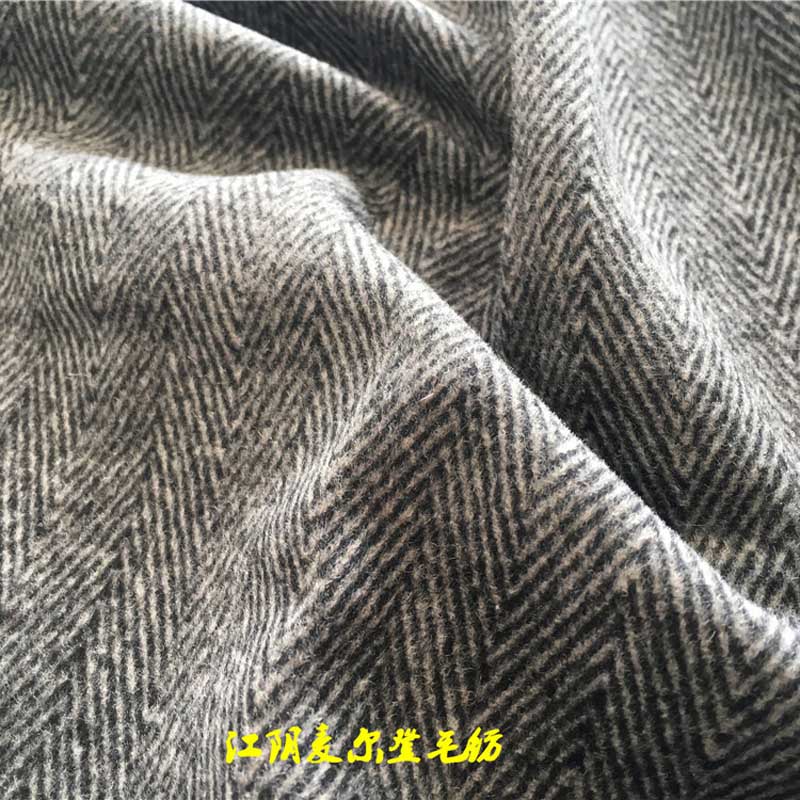 50%羊毛50%化纖黑灰人字順風格大人字順毛